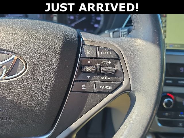 Used 2017 Hyundai Sonata Limited w/ Ultimate Package 04 FWD image 17