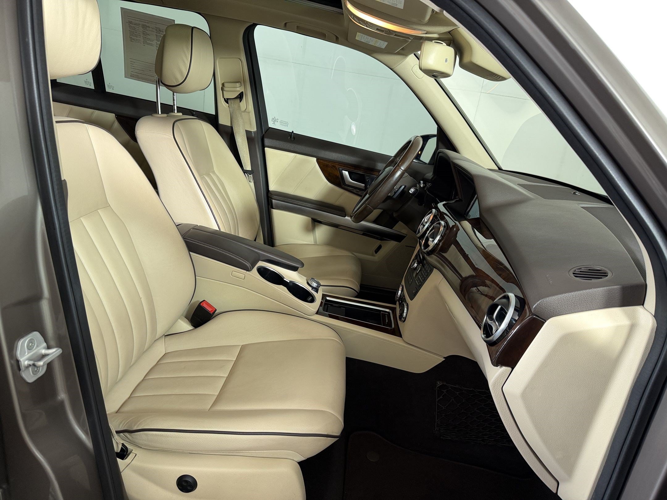 Used 2014 Mercedes-Benz GLK 350 4MATIC image 25