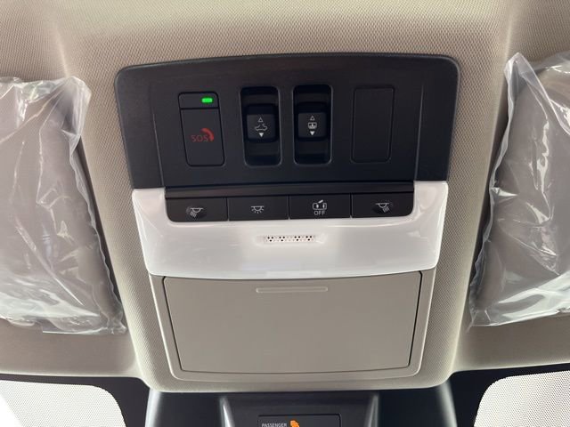 New 2026 Nissan Rogue Platinum image 33