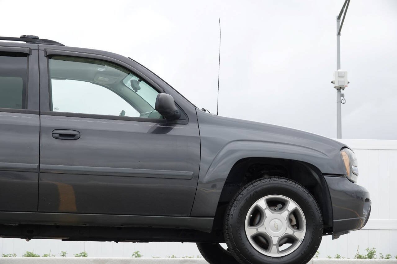 Used 2007 Chevrolet TrailBlazer LS w/ LS Preferred Equipment Group AWD/4WD image 27