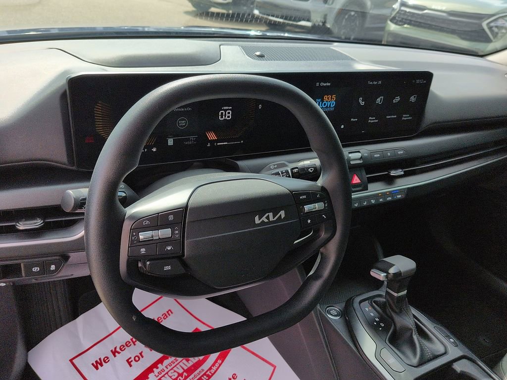 Used 2025 Kia K4 FWD image 9