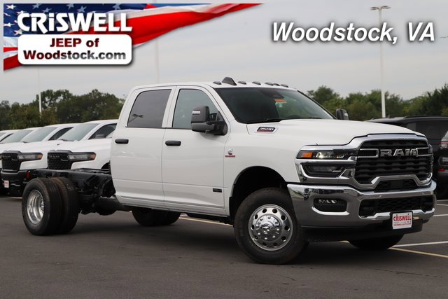 New 2026 RAM 3500 Tradesman w/ Chrome Appearance Group