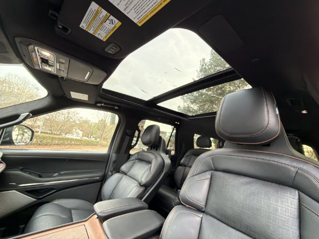 New 2025 Lincoln Navigator L Black Label AWD/4WD image 22