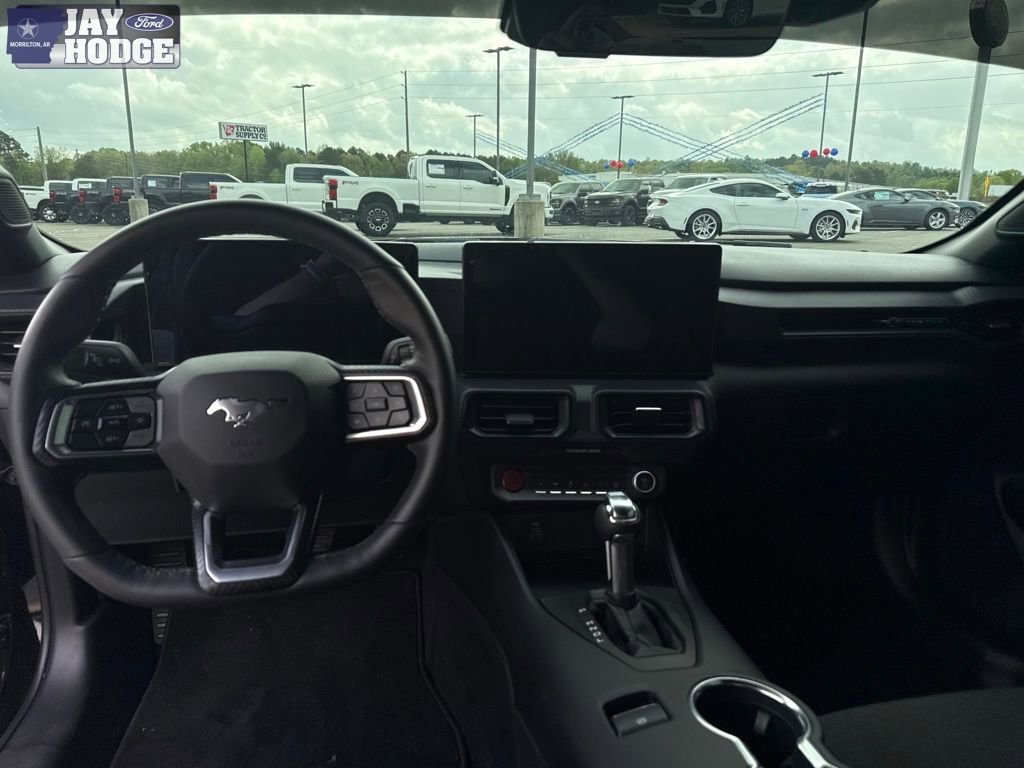 Certified 2025 Ford Mustang Coupe image 14