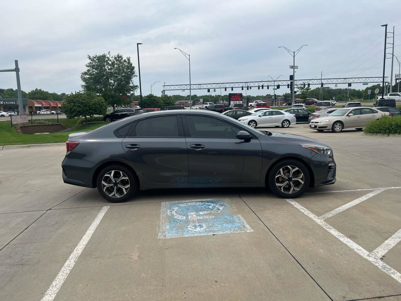 Used 2020 Kia Forte LXS FWD image 5