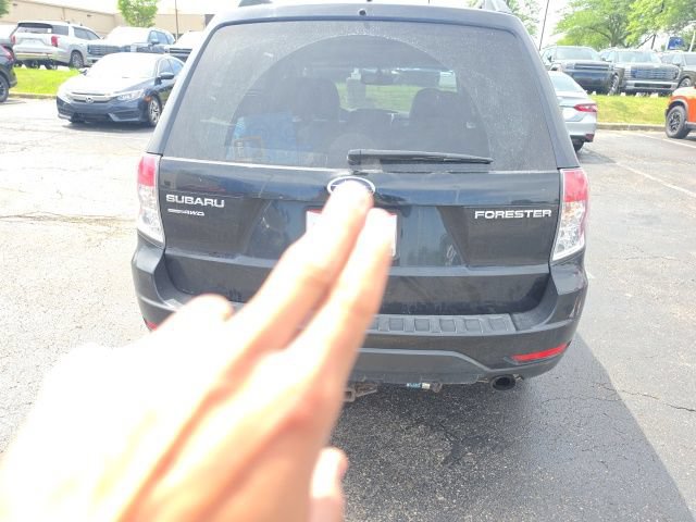 Used 2010 Subaru Forester 2.5X Limited AWD/4WD image 7