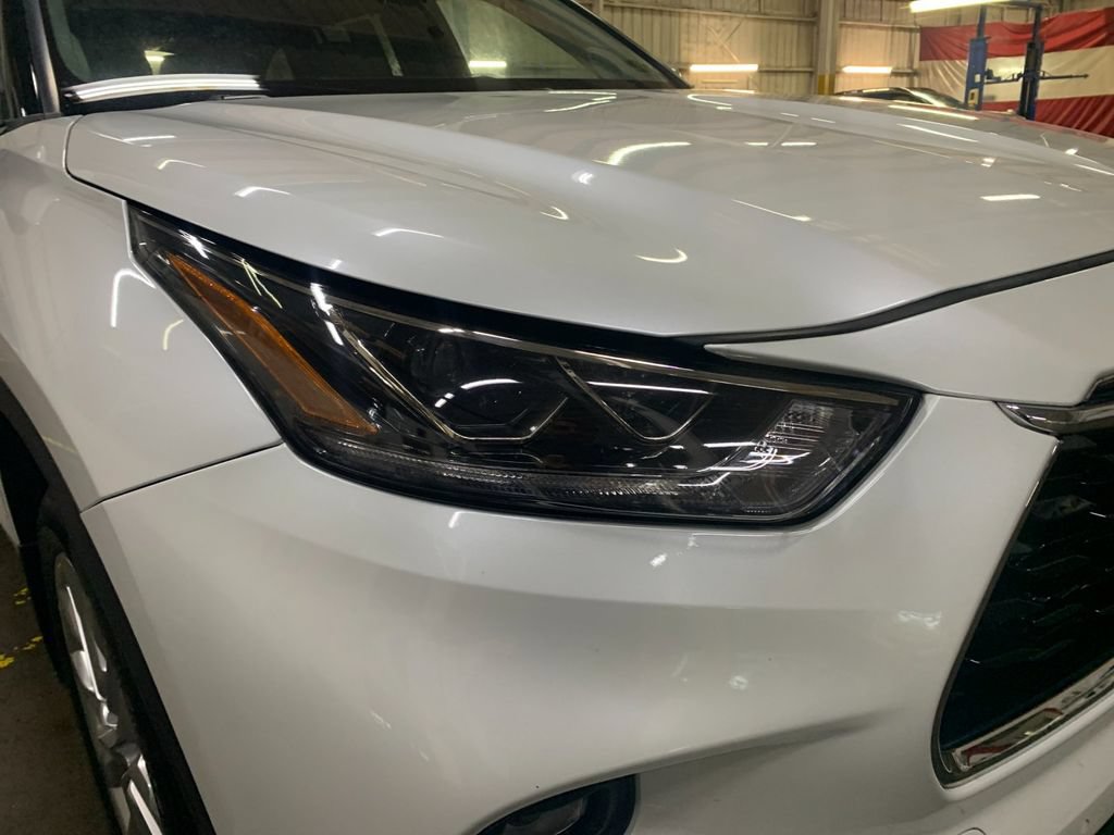 Used 2022 Toyota Highlander Limited AWD/4WD image 36