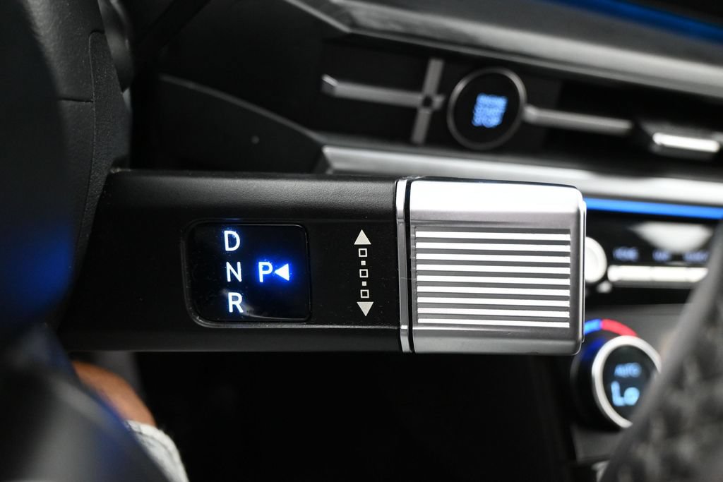 Used 2024 Hyundai Santa Fe Limited FWD image 19