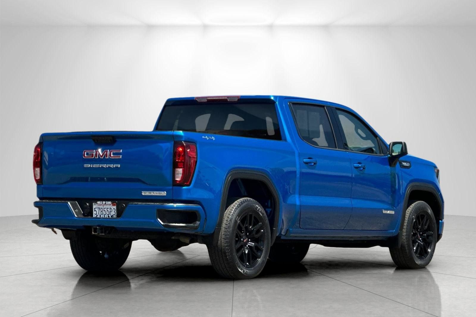 Used 2022 GMC Sierra 1500 Elevation AWD/4WD image 3