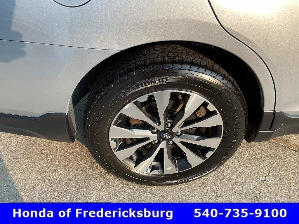 Used 2017 Subaru Outback 2.5i Limited AWD/4WD image 12