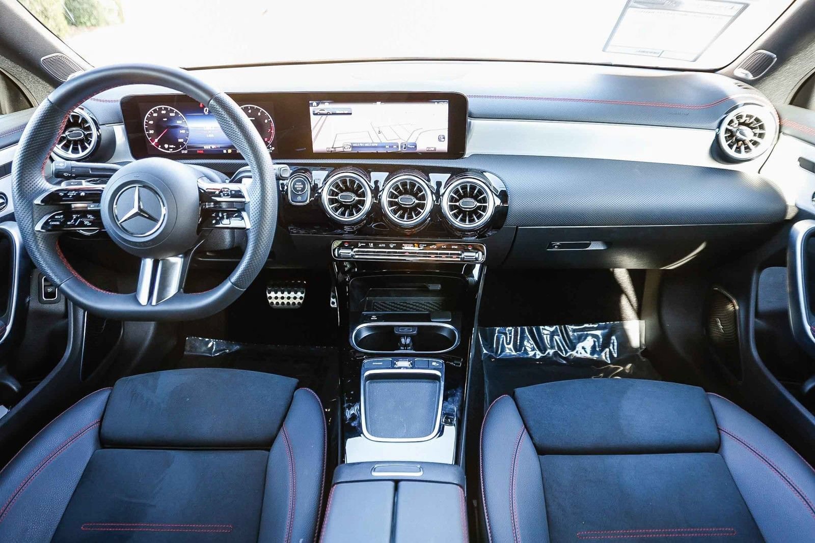 New 2024 Mercedes-Benz CLA 250 4MATIC image 11