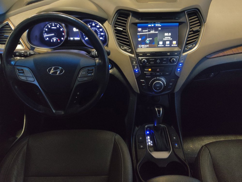 Used 2018 Hyundai Santa Fe Limited w/ Cargo Package FWD image 22