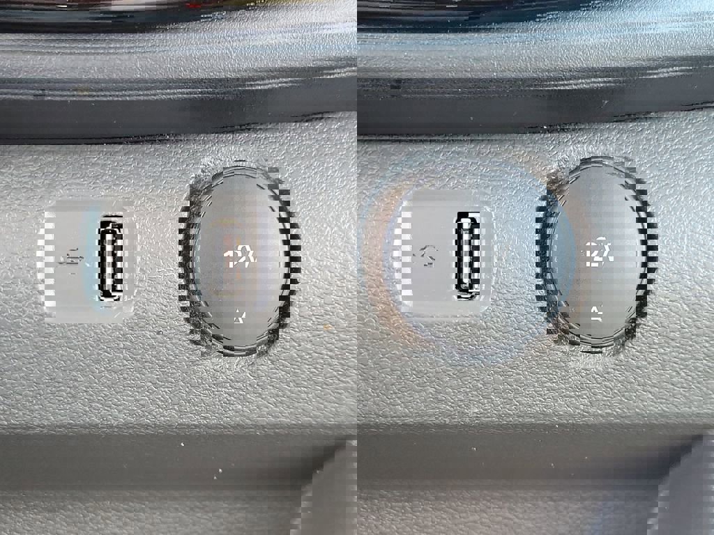 Used 2024 Ford Transit 350 XLT image 30