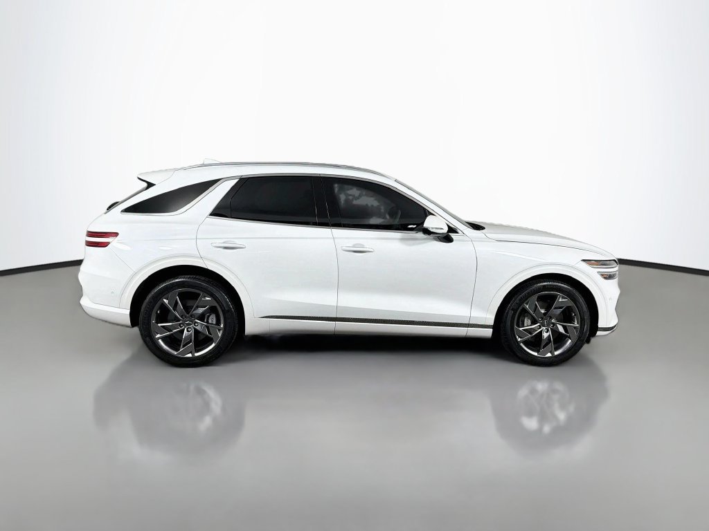 Used 2024 Genesis Electrified GV70 AWD/4WD image 8