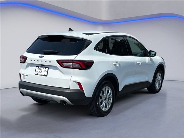 Certified 2025 Ford Escape Active FWD image 6