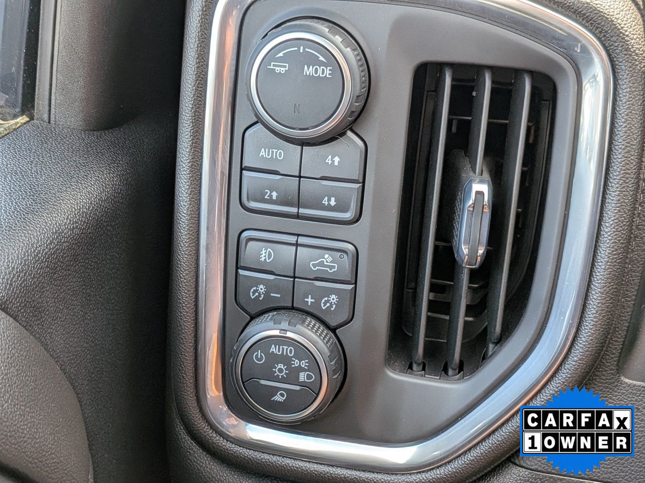 Used 2022 Chevrolet Silverado 3500 LTZ w/ LTZ Premium Package AWD/4WD image 29