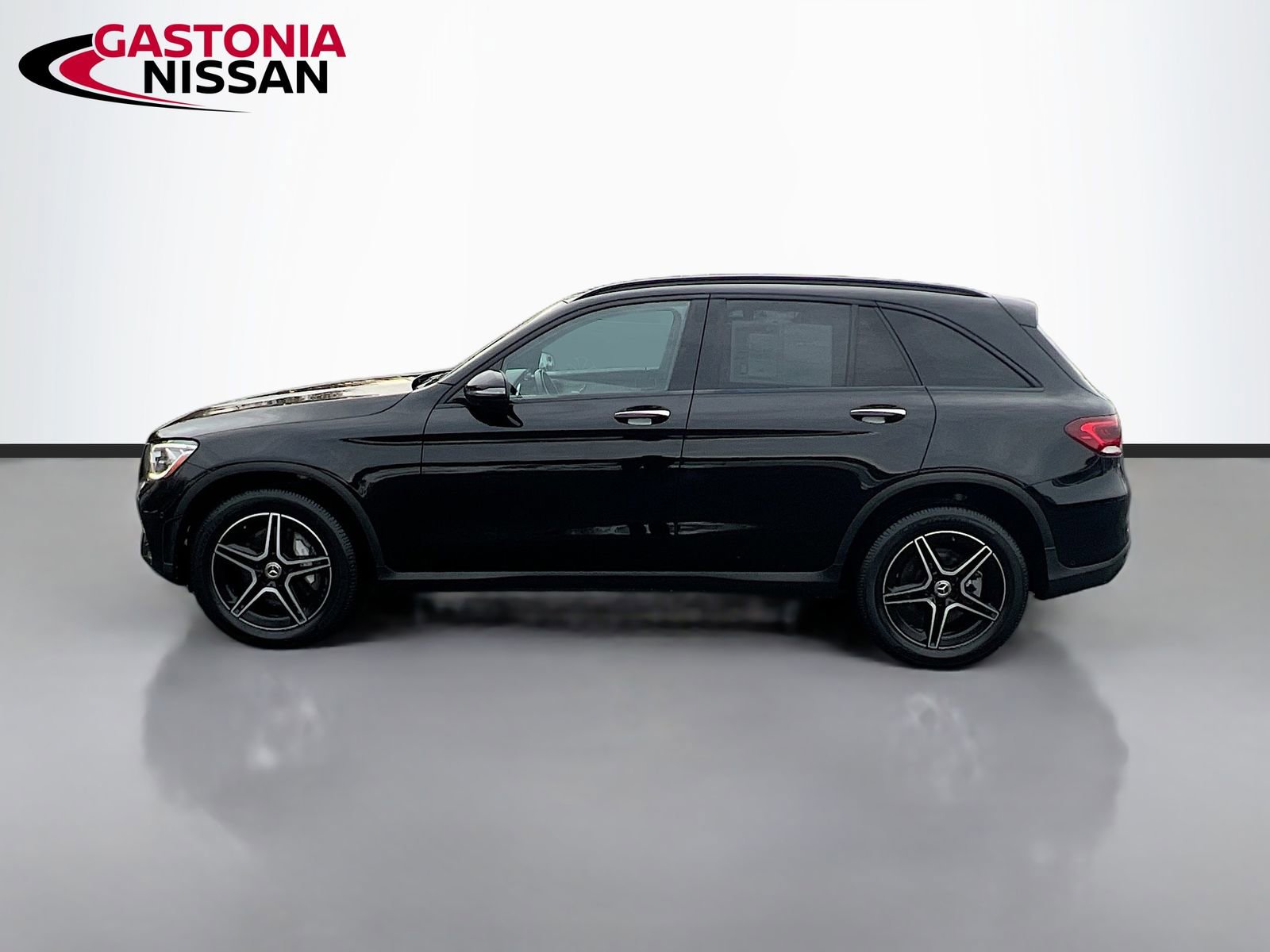 Used 2022 Mercedes-Benz GLC 300 image 5