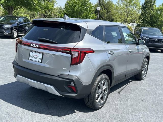 Used 2026 Kia Seltos LX AWD/4WD image 4