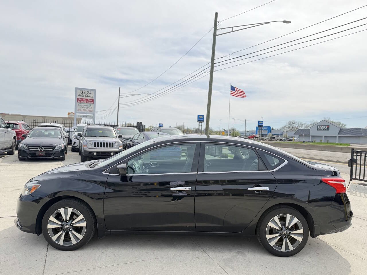 Used 2019 Nissan Sentra SV w/ Special Edition Package image 4
