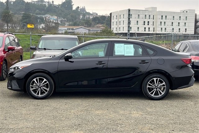 Used 2023 Kia Forte LXS image 10