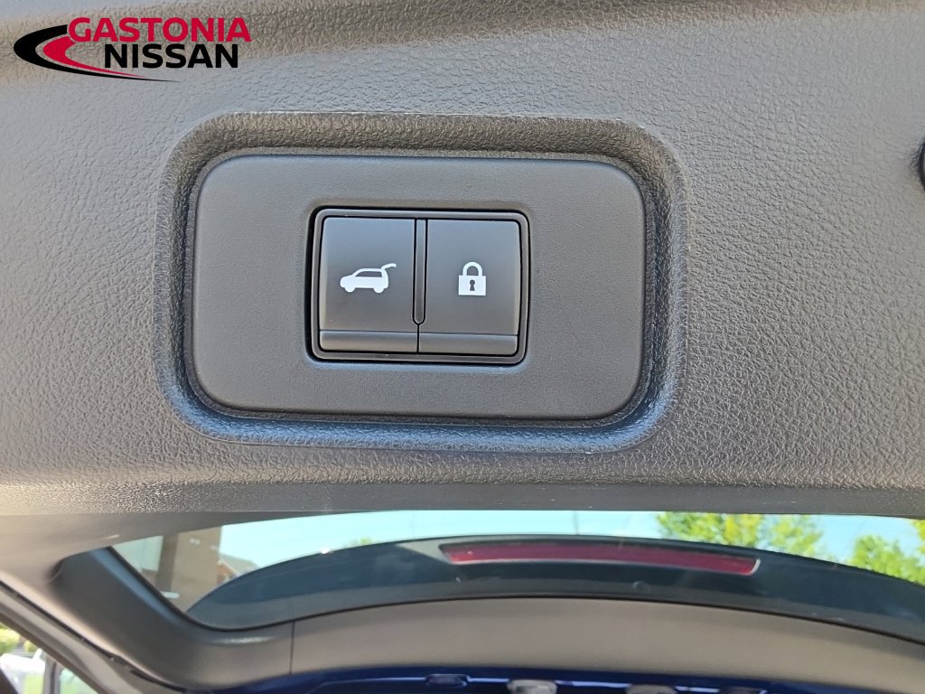 Certified 2024 Nissan Pathfinder Platinum w/ Cargo Package FWD image 40