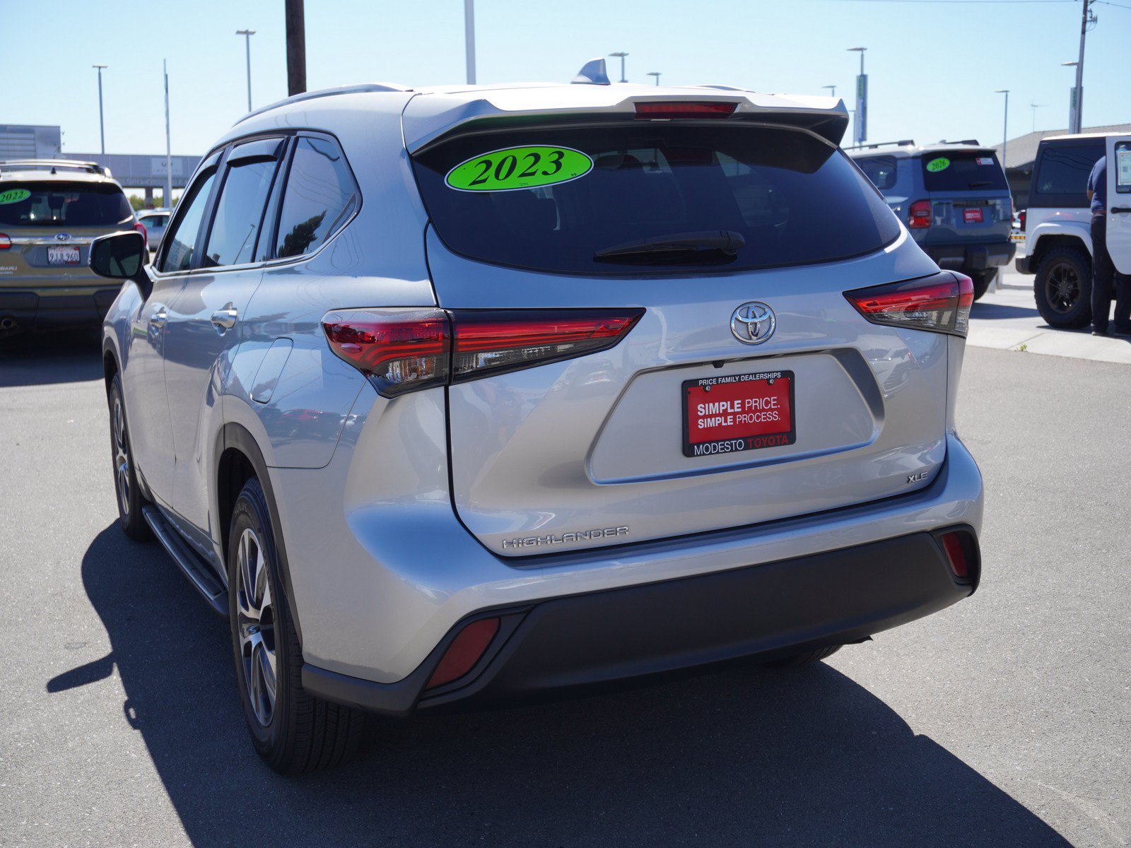 Used 2023 Toyota Highlander XLE FWD image 8
