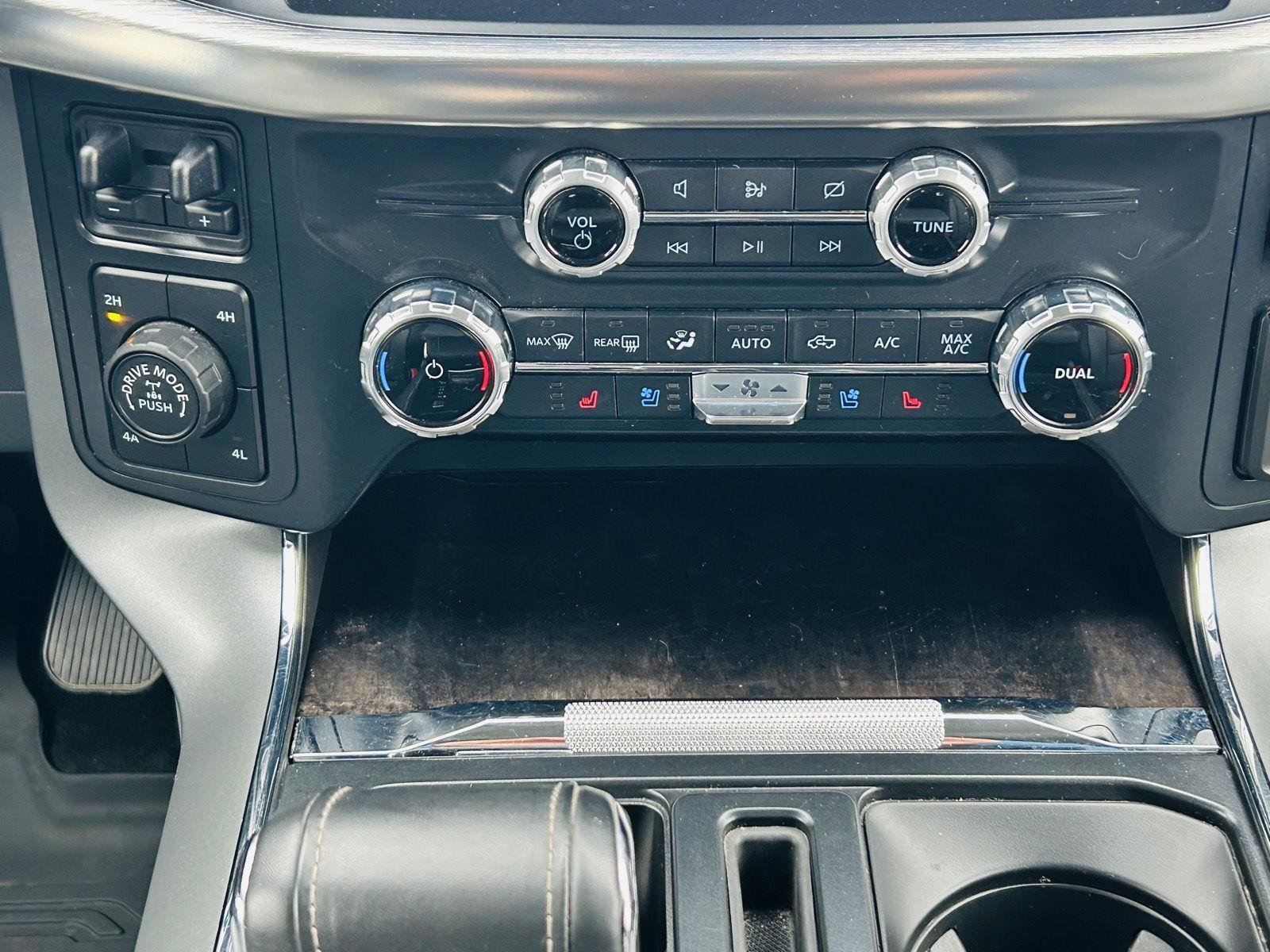 Used 2022 Ford F150 Lariat image 27