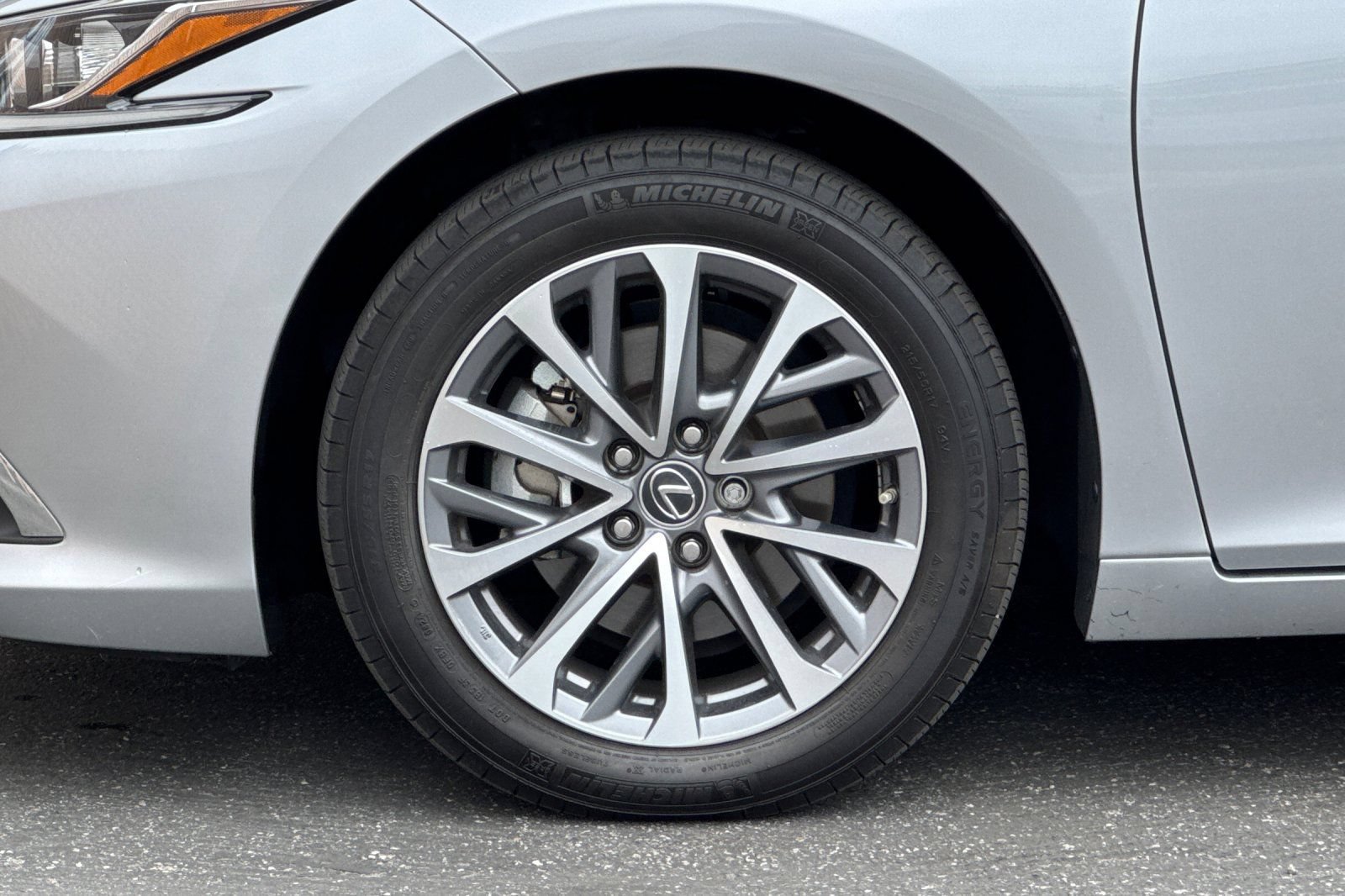 Certified 2025 Lexus ES 350 w/ Accessory Package (Z1) FWD image 29