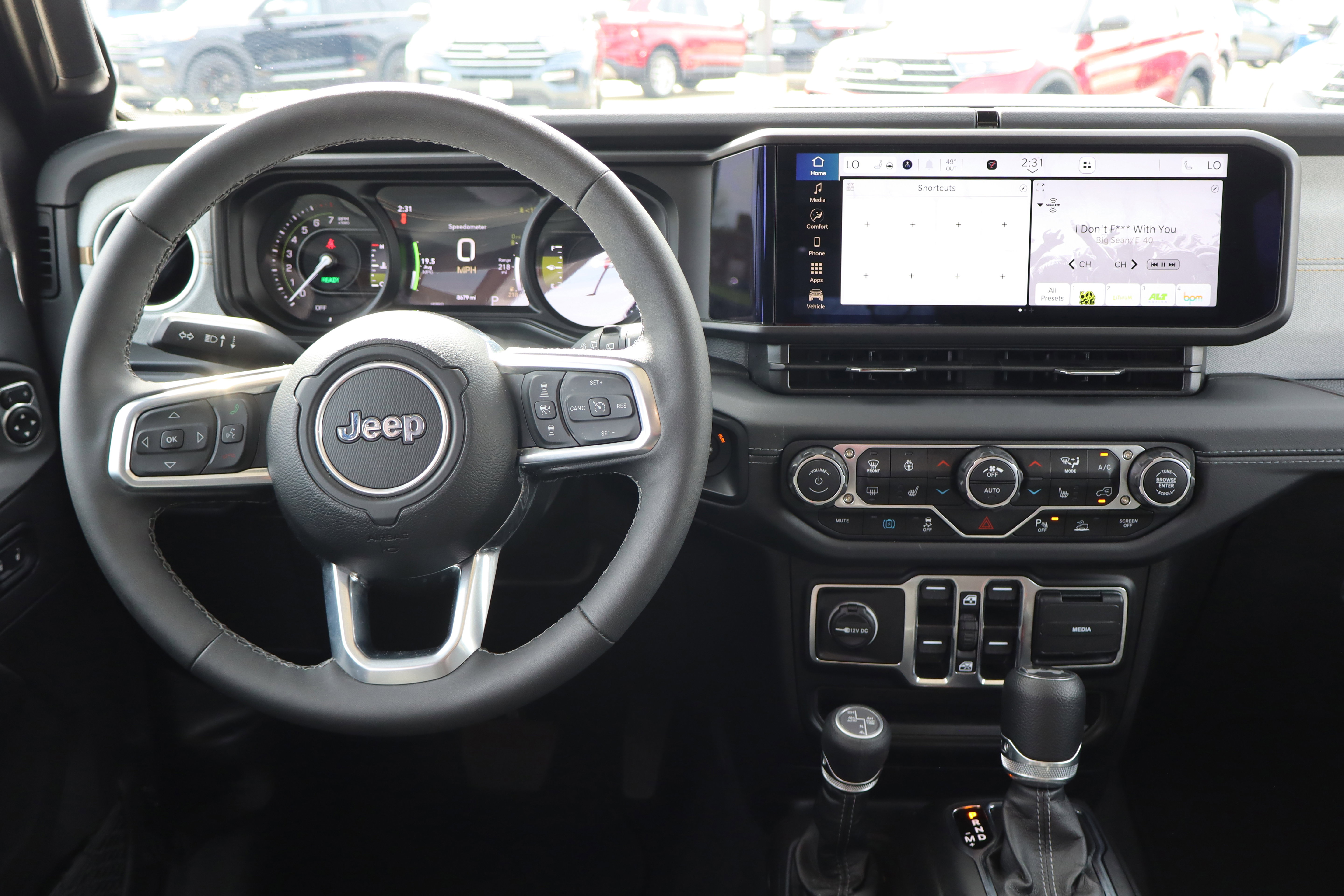 Used 2025 Jeep Wrangler Sahara w/ Safety Group image 14