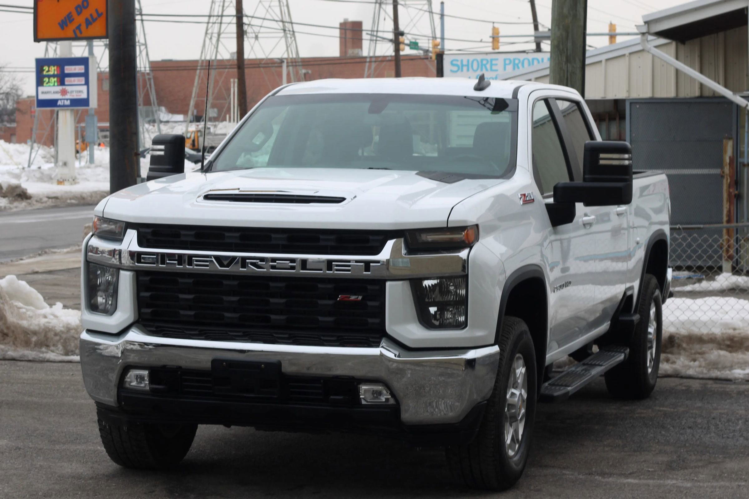 Used 2023 Chevrolet Silverado 2500 LT w/ Convenience Package image 3