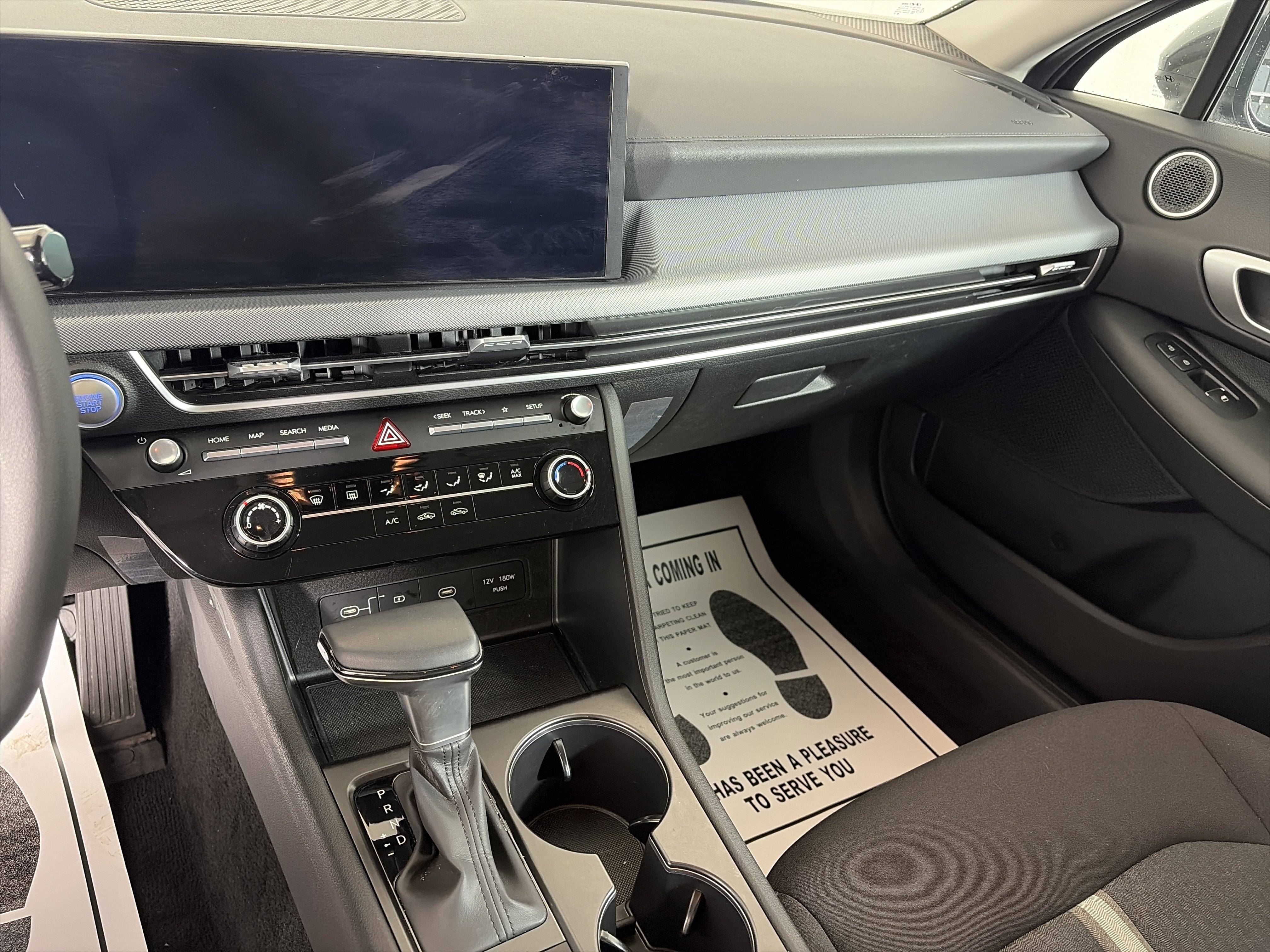 Certified 2025 Hyundai Sonata SE image 4