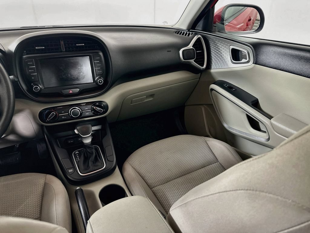 Certified 2023 Kia Soul LX FWD image 24