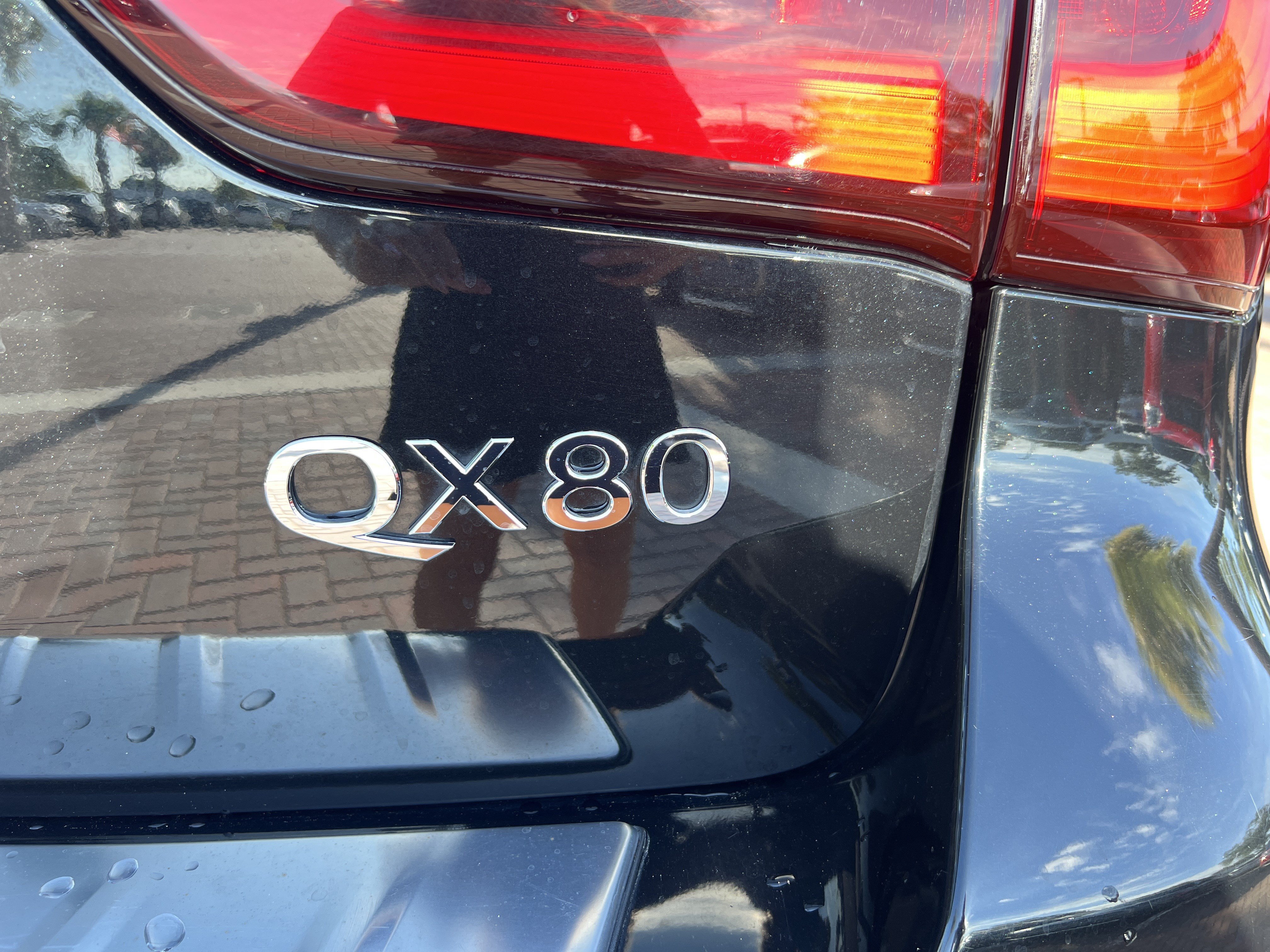 Used 2023 INFINITI QX80 Premium Select w/ All-Season Package RWD image 39