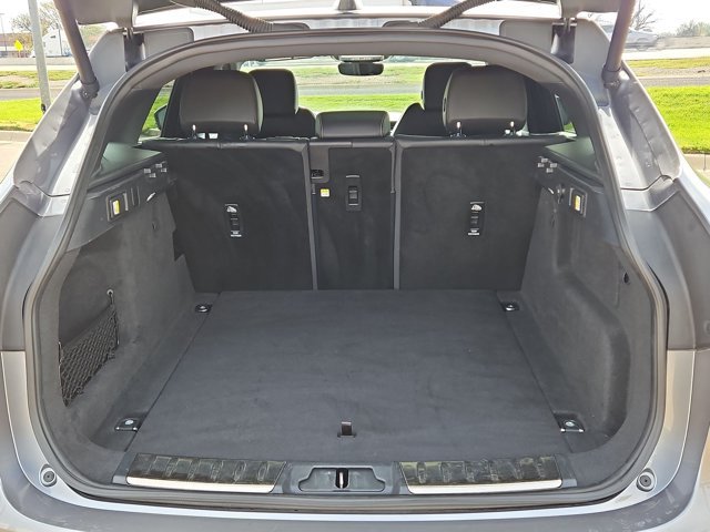 Used 2024 Jaguar F-PACE R-Dynamic S AWD/4WD image 6