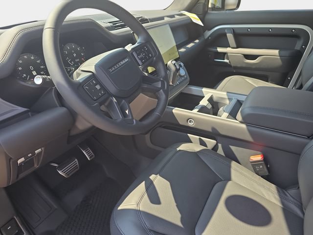 New 2026 Land Rover Defender 110 X AWD/4WD image 13