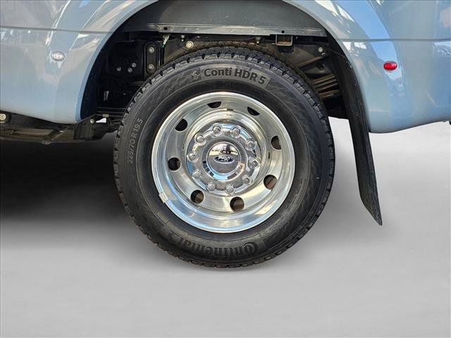 Certified 2025 Ford F450 Platinum w/ FX4 Off-Road Package AWD/4WD image 21