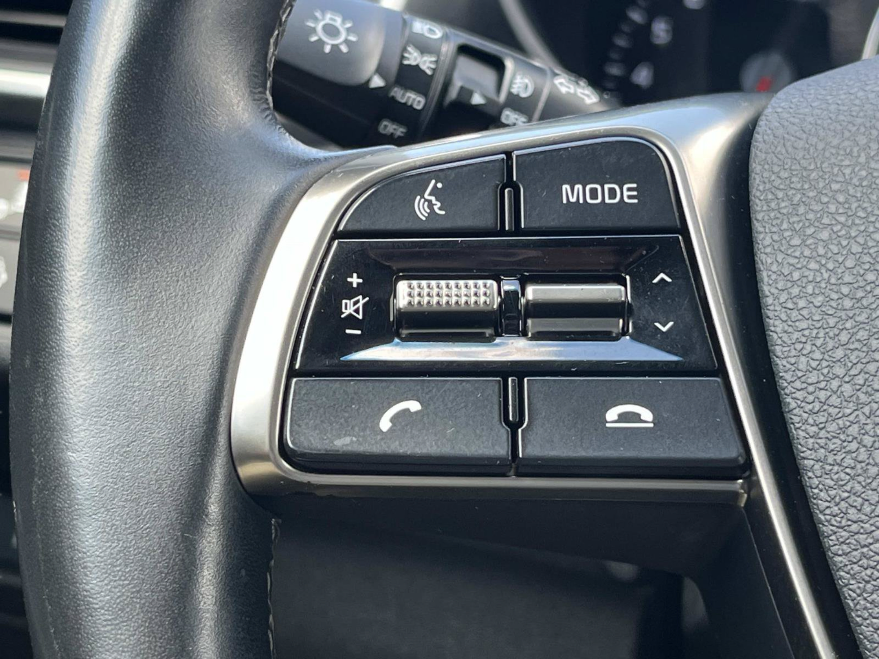 Used 2019 Kia Sorento EX w/ EX Touring Package FWD image 33