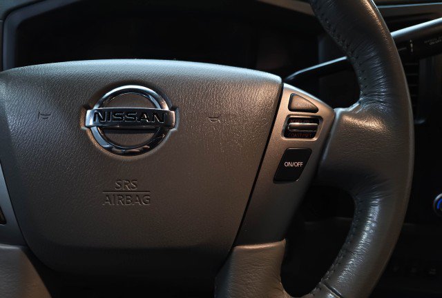 Used 2019 Nissan NV 3500 SL RWD image 20