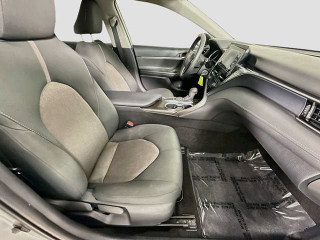 Certified 2022 Toyota Camry LE w/ Carpet Mat Package (TMS) FWD image 27
