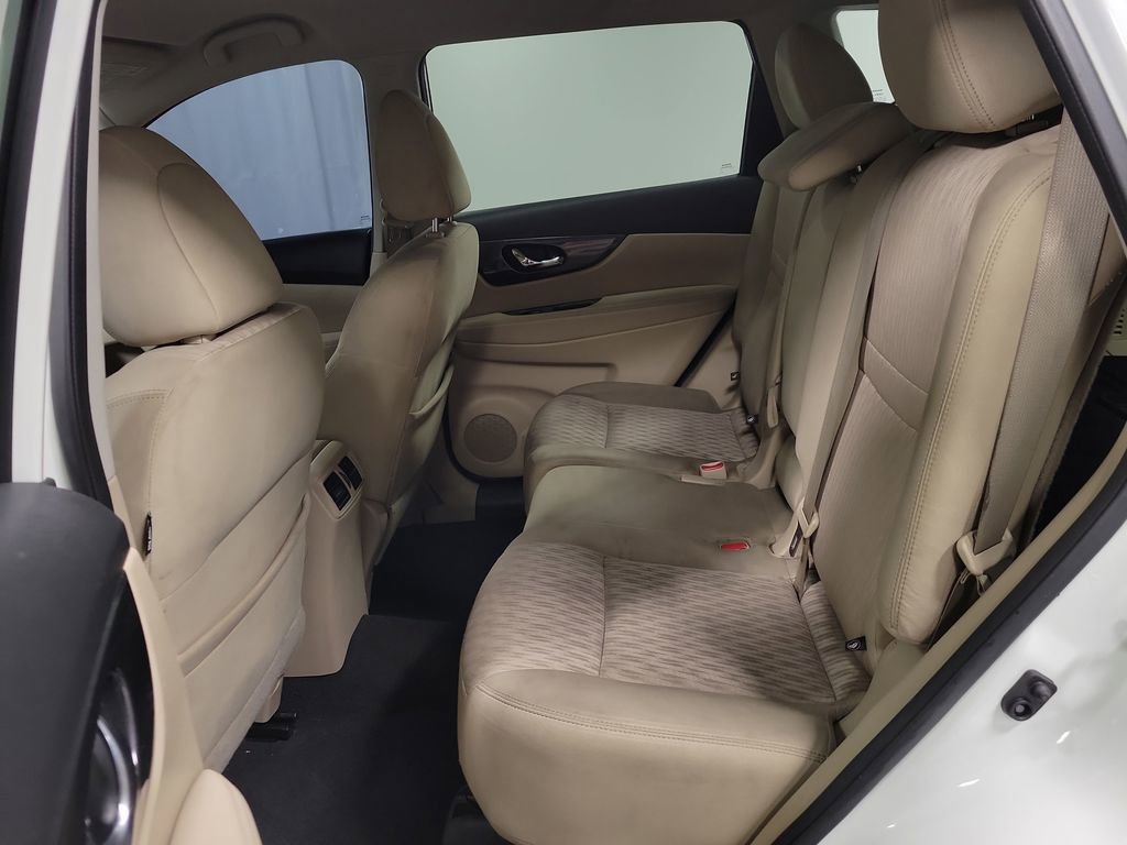 Used 2017 Nissan Rogue SV image 24