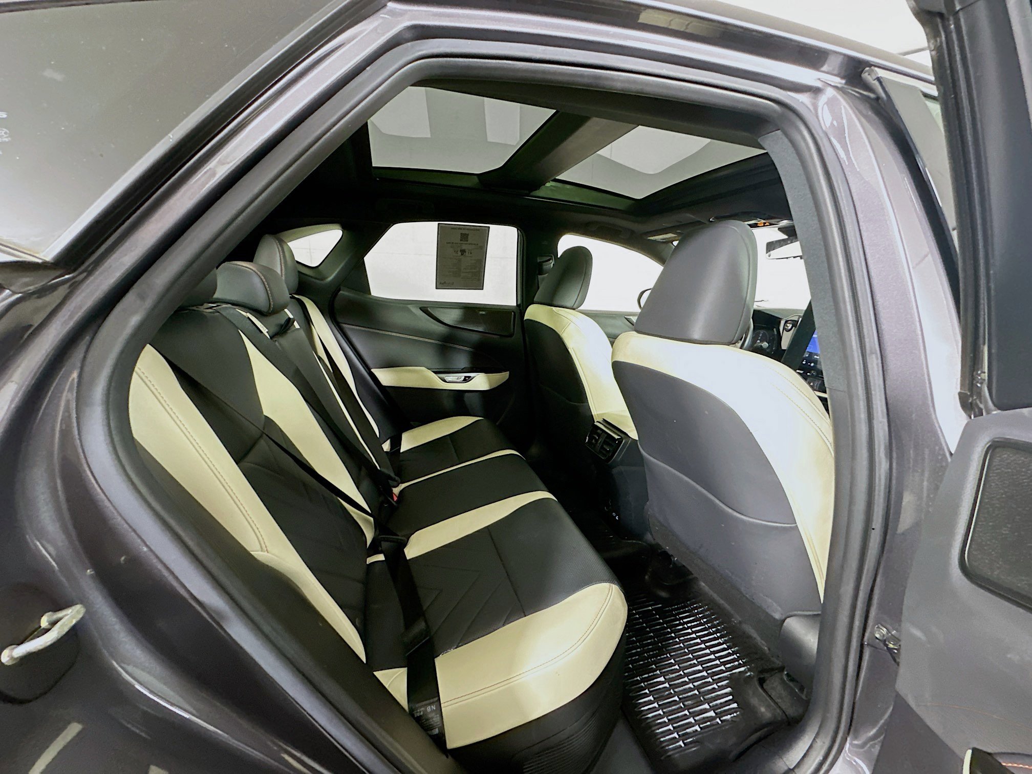 Used 2022 Lexus NX 350h AWD w/ Vision Package image 31