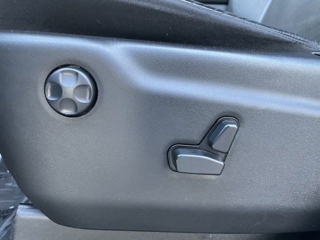 Used 2021 Jeep Grand Cherokee Laredo X image 10