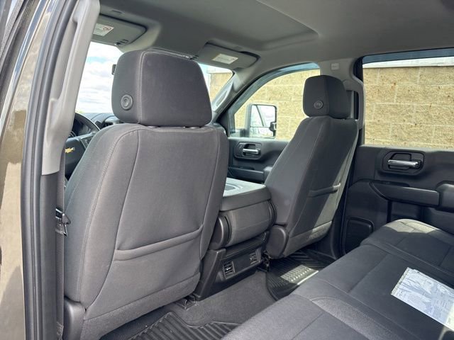 Used 2022 Chevrolet Silverado 2500 Custom w/ Custom Value Package AWD/4WD image 11