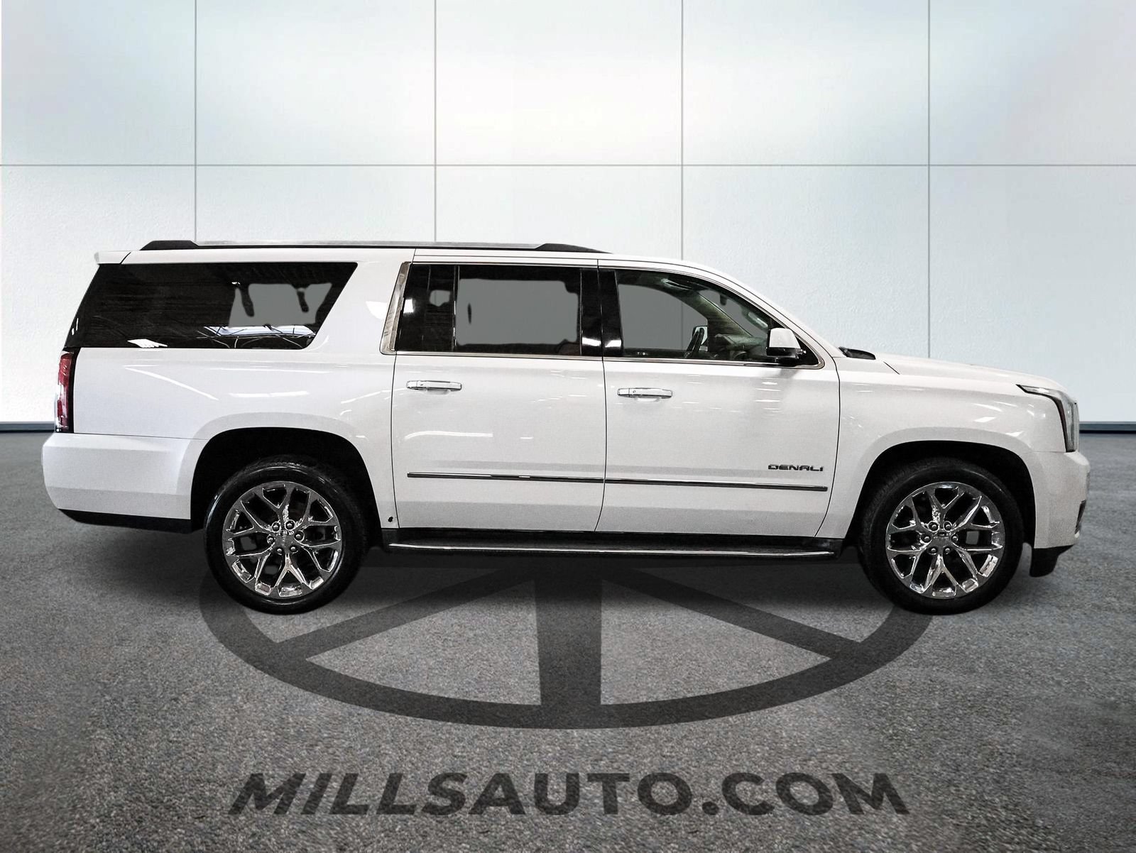 Used 2016 GMC Yukon XL Denali AWD/4WD image 10