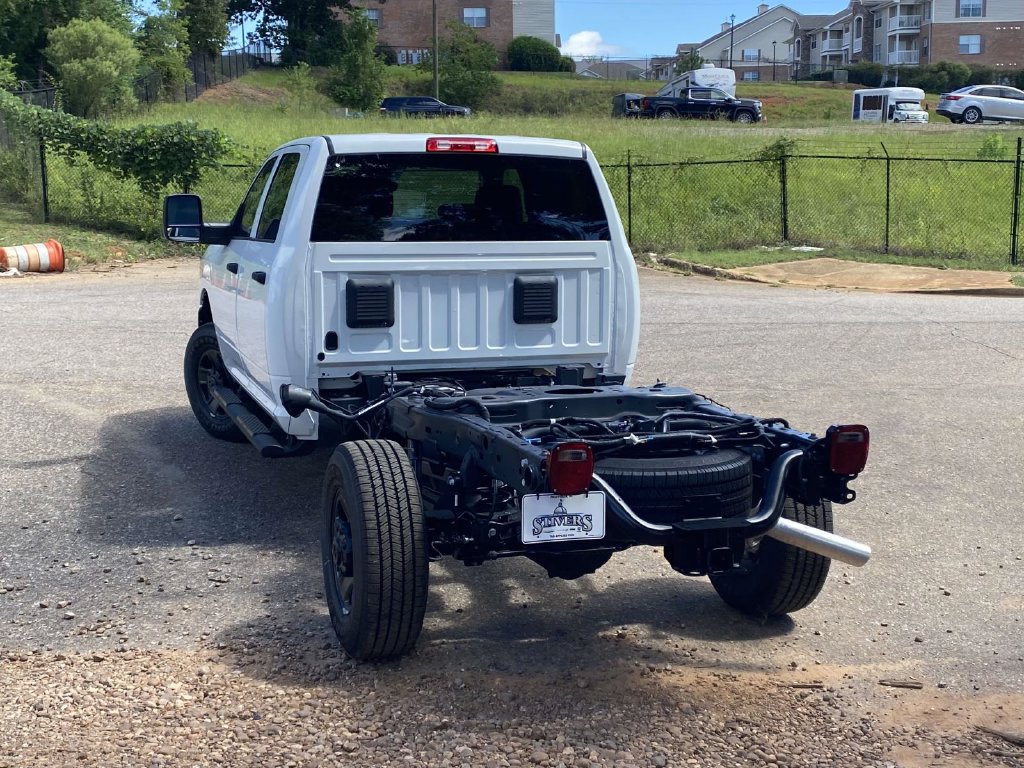 New 2027 RAM 2500 Tradesman AWD/4WD image 4