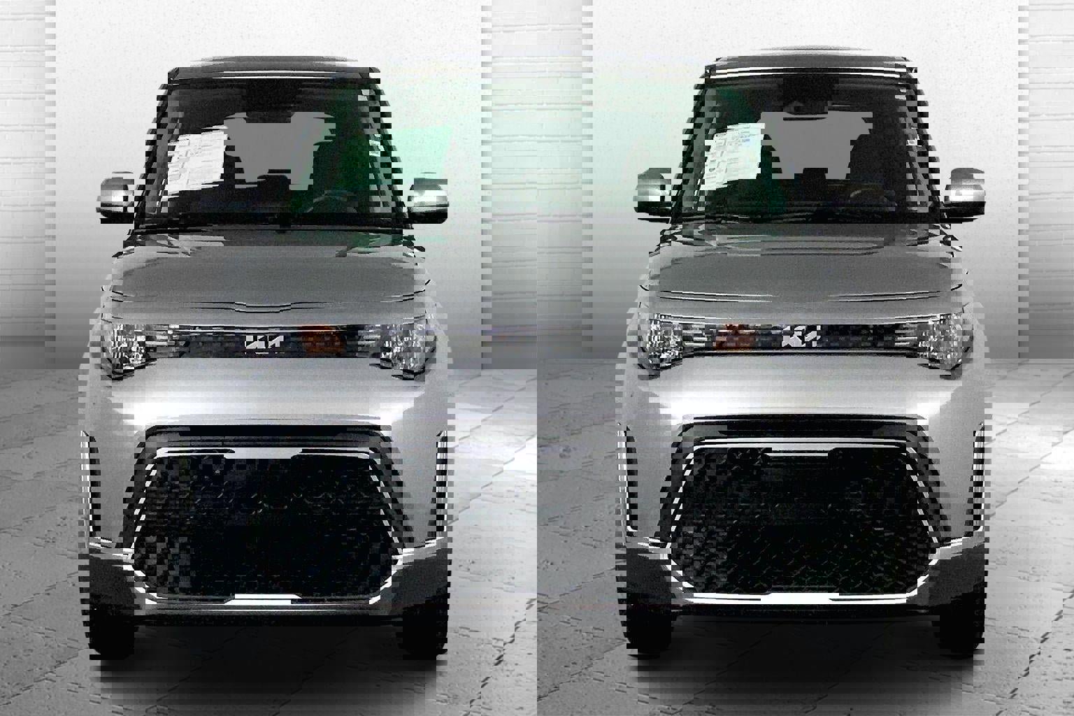 Certified 2025 Kia Soul LX image 2