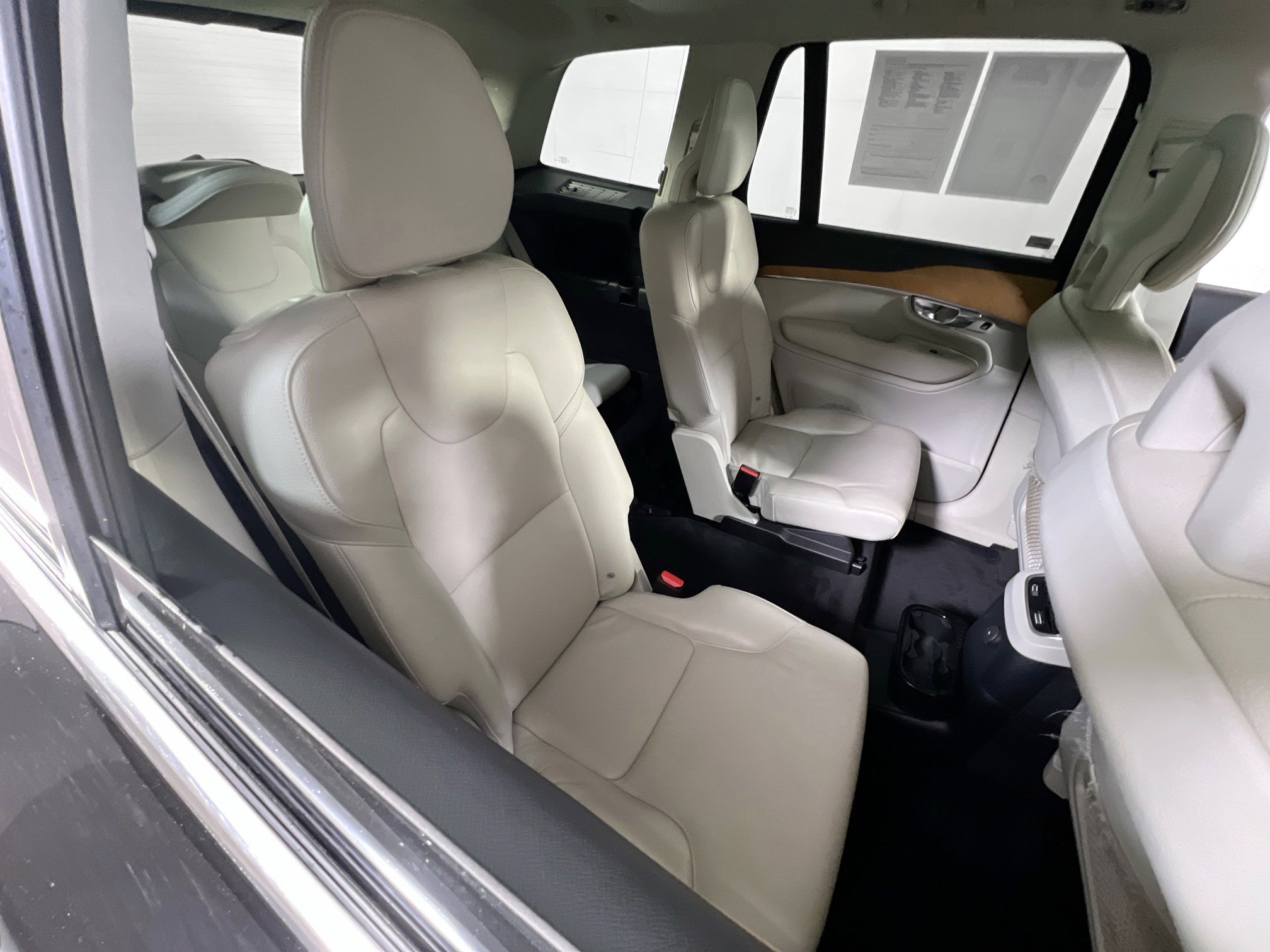 Used 2022 Volvo XC90 T8 Inscription Expression image 27