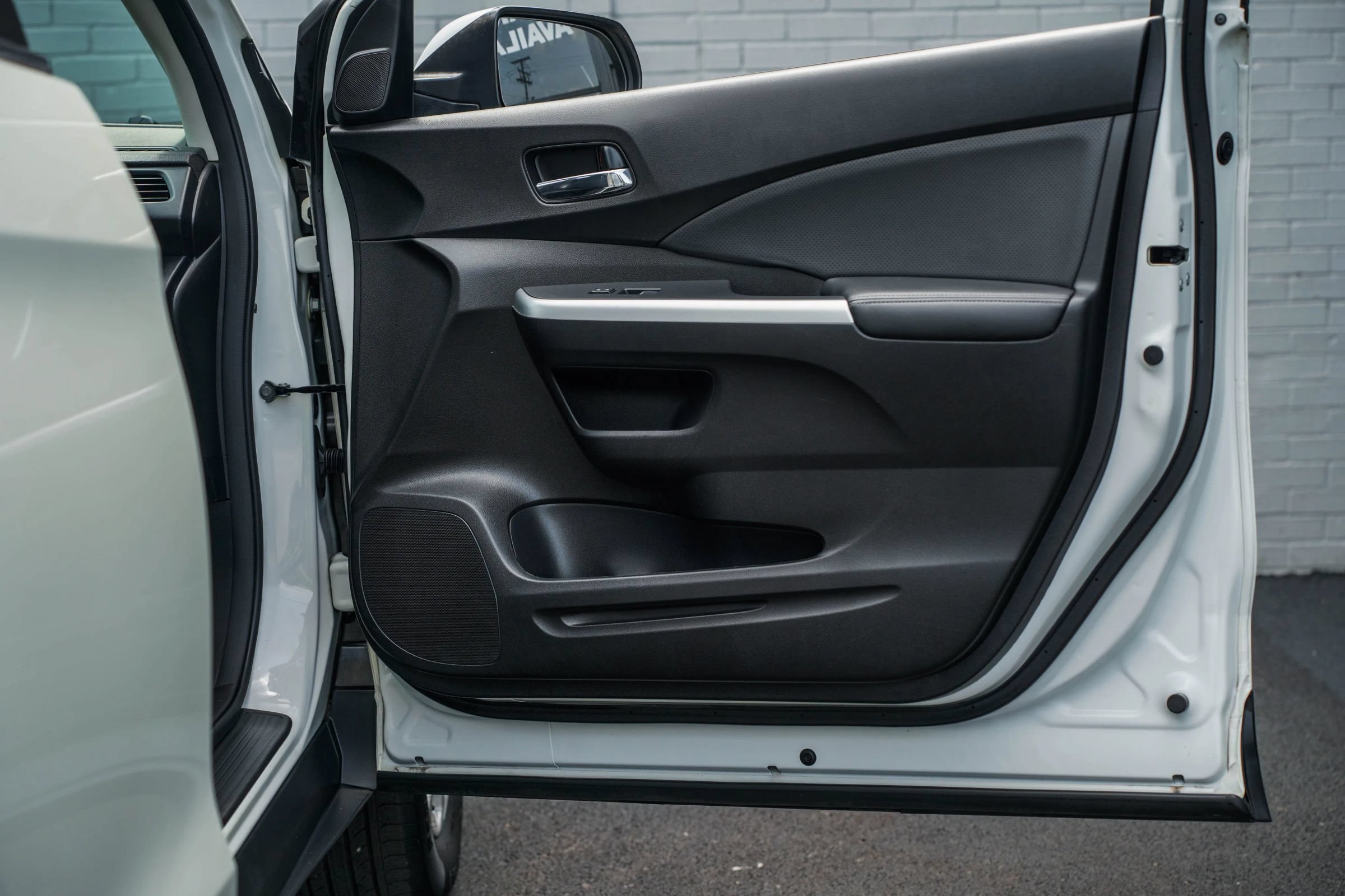 Used 2016 Honda CR-V EX-L image 23
