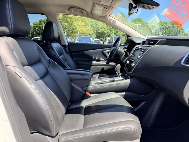 Certified 2024 Nissan Murano SV w/ SV Midnight Edition Package AWD/4WD image 10