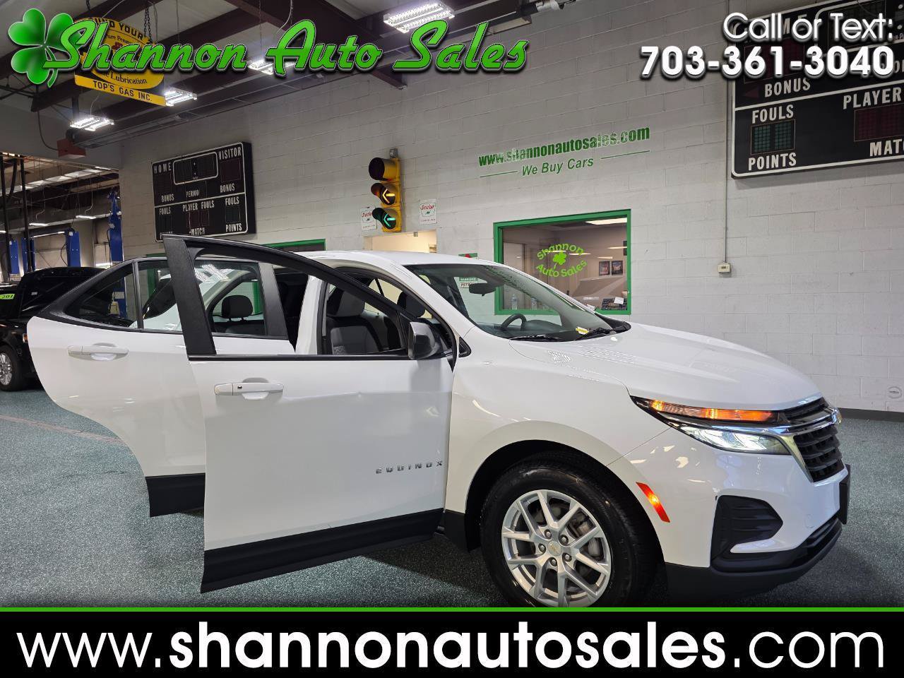 Used 2022 Chevrolet Equinox LS FWD image 1